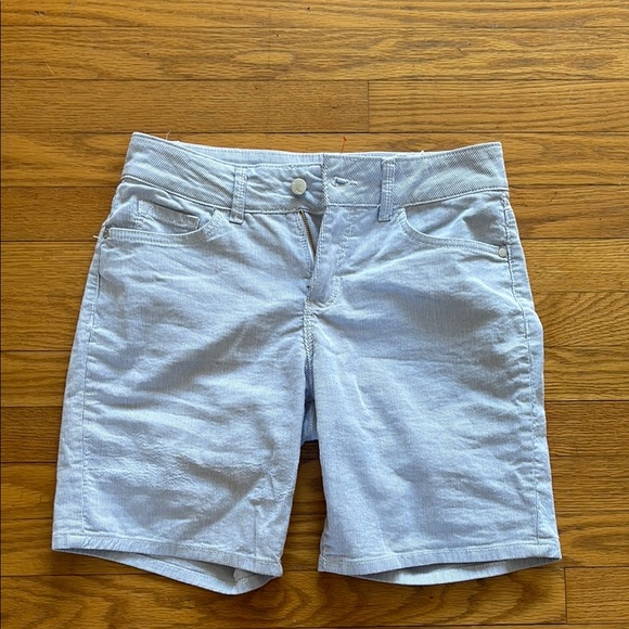 Ryders by Lee Women's Light Blue Shorts - Picture 1 of 4